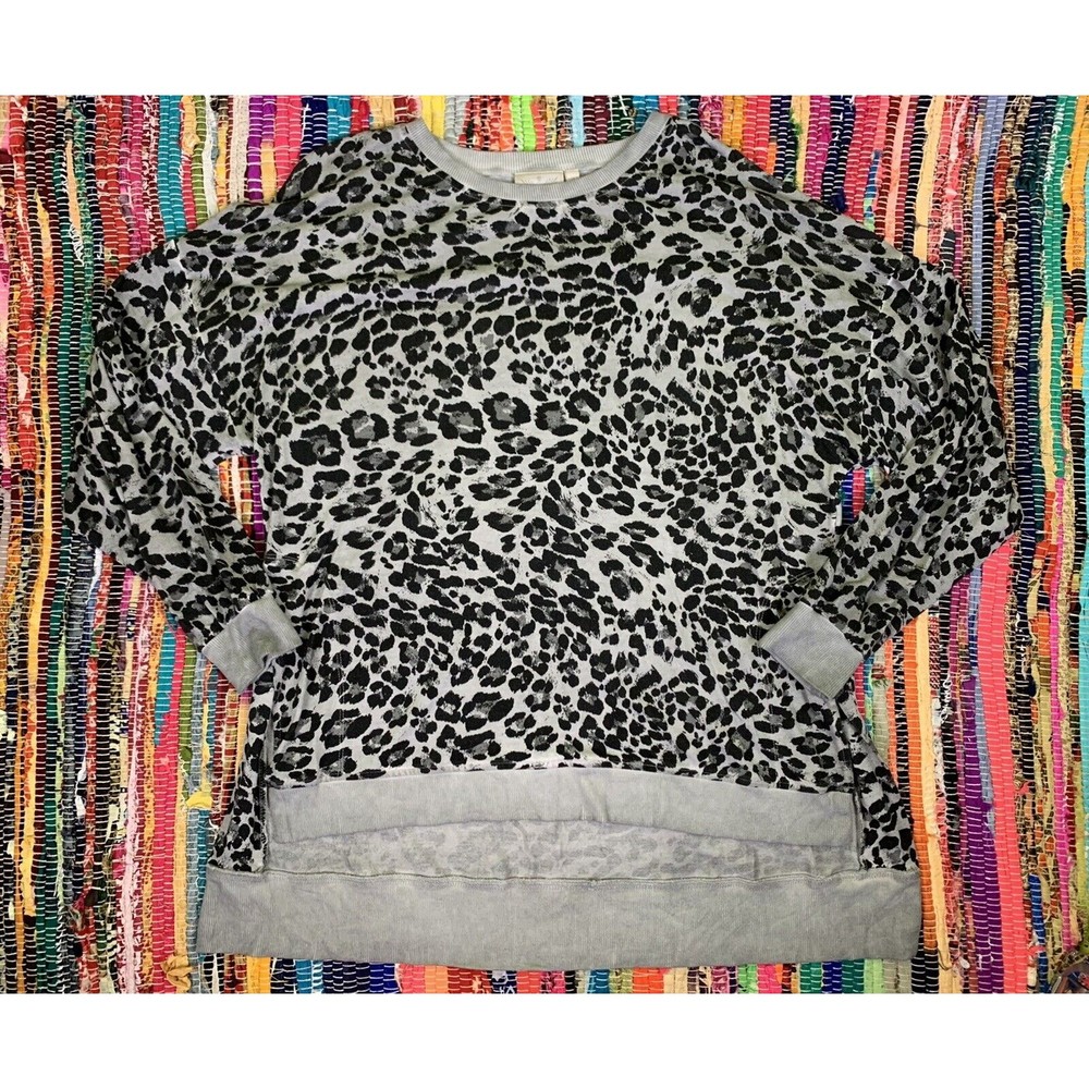 Dantelle Side Split Tunic Long Sleeve Top Women's 1X Animal Print Gray Black